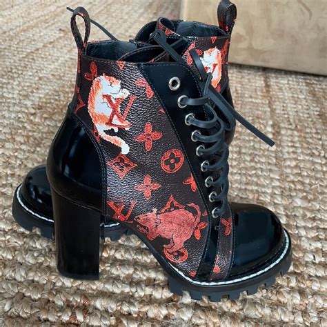 louis vuitton grace coddington boots|Louis Vuitton x Grace Coddington “Catogram” Capsule Collection.